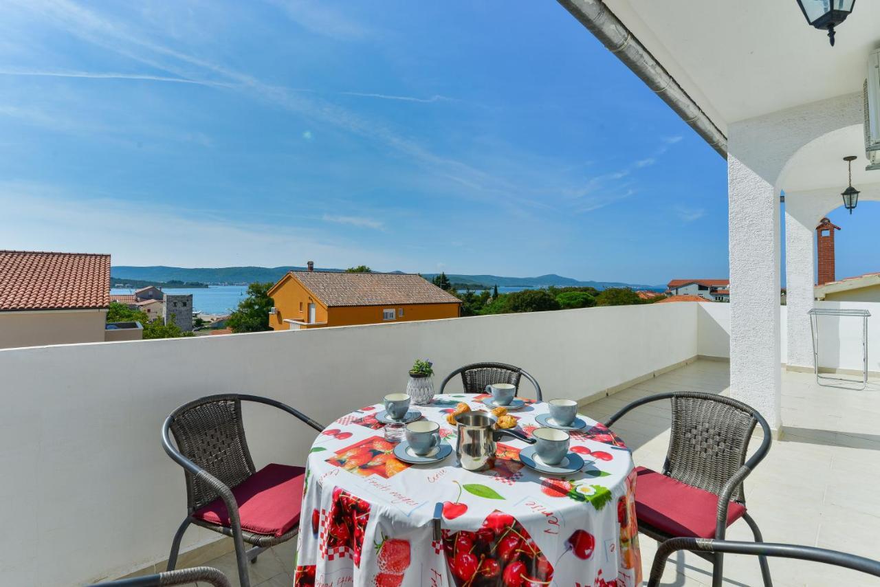 Apartments Citrus Turanj Zewnętrze zdjęcie