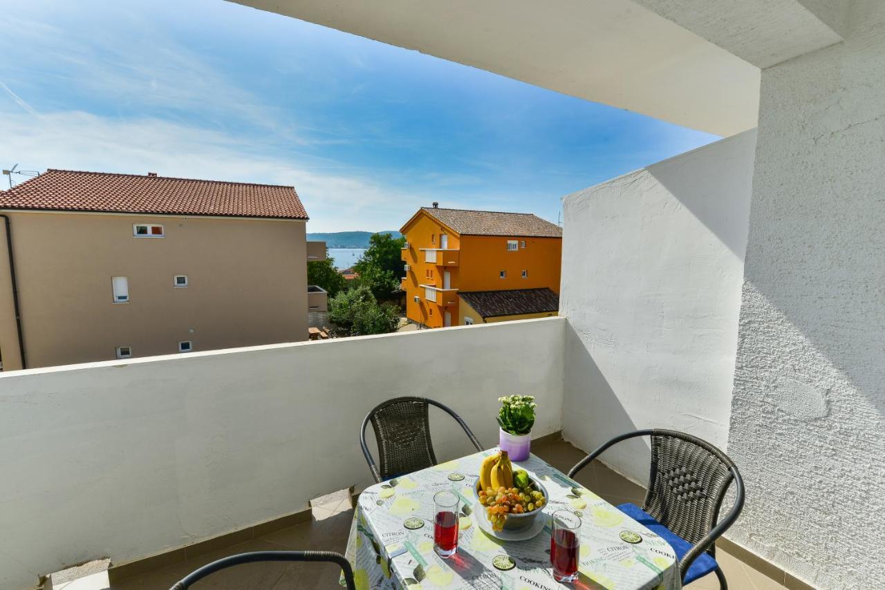 Apartments Citrus Turanj Zewnętrze zdjęcie