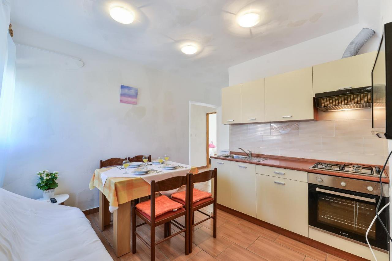 Apartments Citrus Turanj Zewnętrze zdjęcie